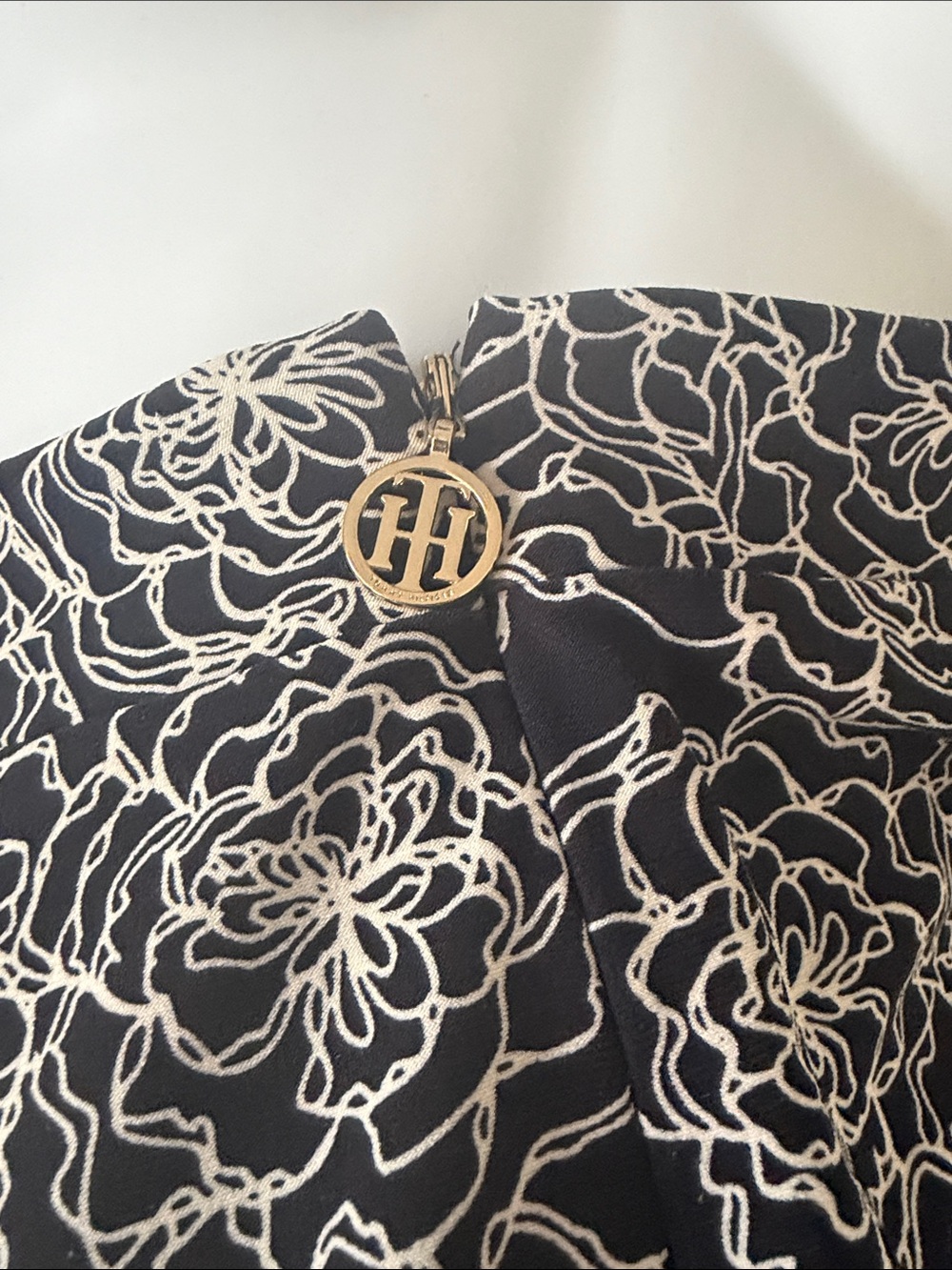 Tommy Hilfiger Blue Midi Skirt with White Floral Print - Picture 5 of 5